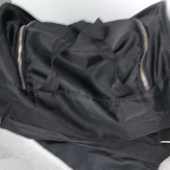 Giorgio Armani Duffle Bag with Shoulder Strap, Black in Colour - Picture 5 of 16